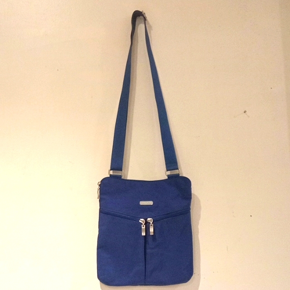 Baggallini crossbody bag